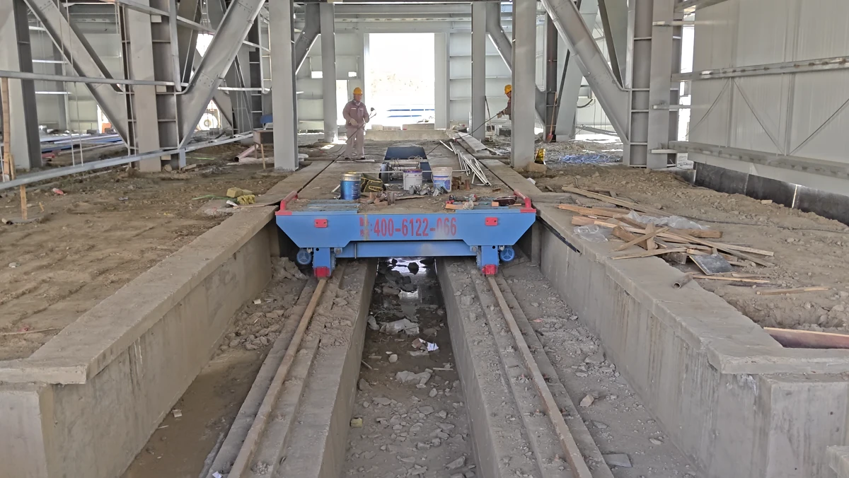 Loading platform installation with workers at the project site